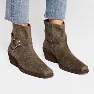 Jeffrey Campbell Fairfax Boots